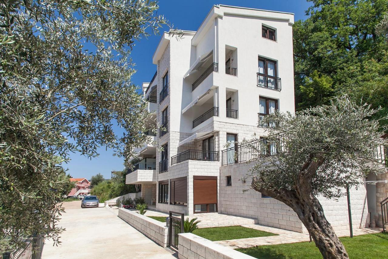 Villa Mona 2 Budva Bagian luar foto