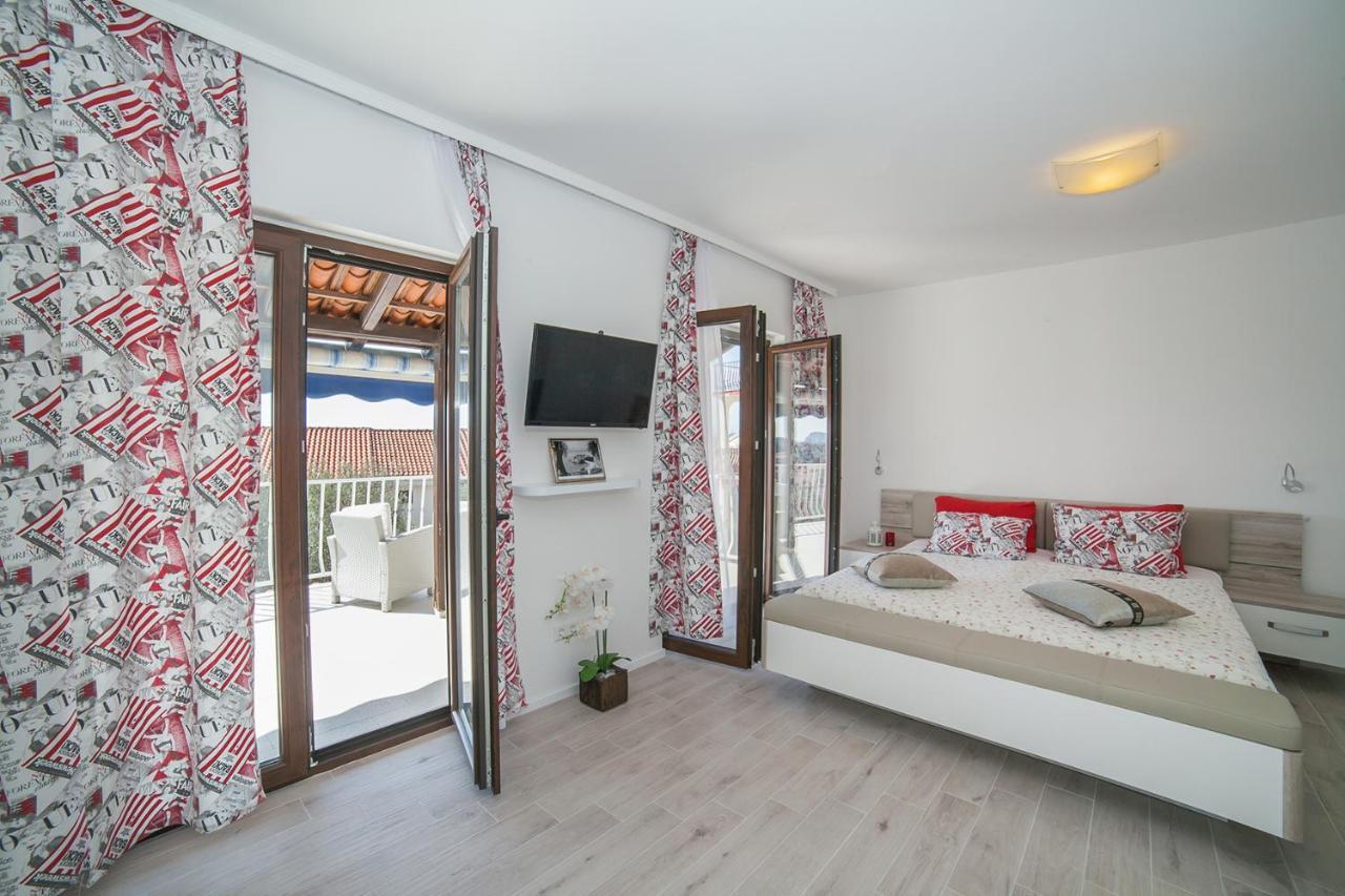 Villa Mona 2 Budva Bagian luar foto