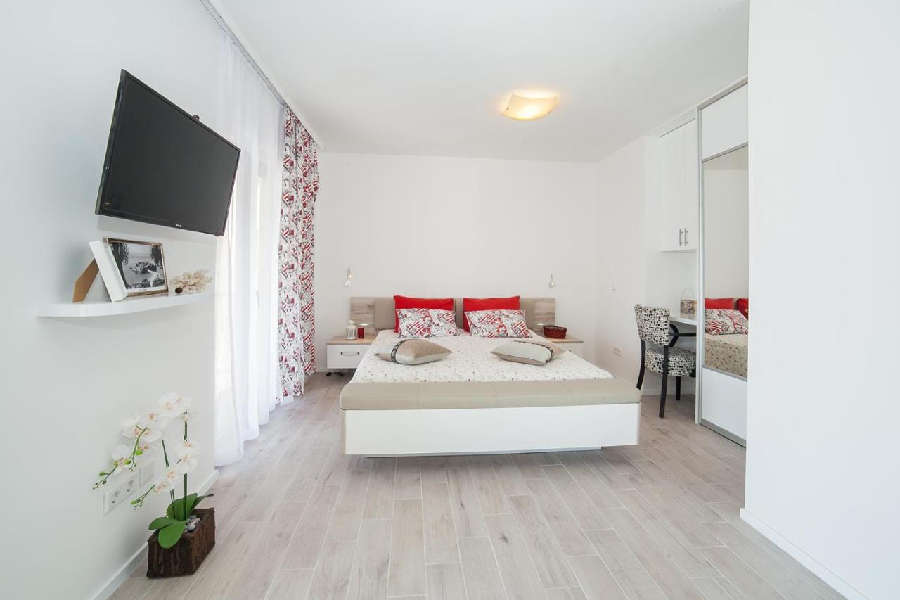 Villa Mona 2 Budva Bagian luar foto