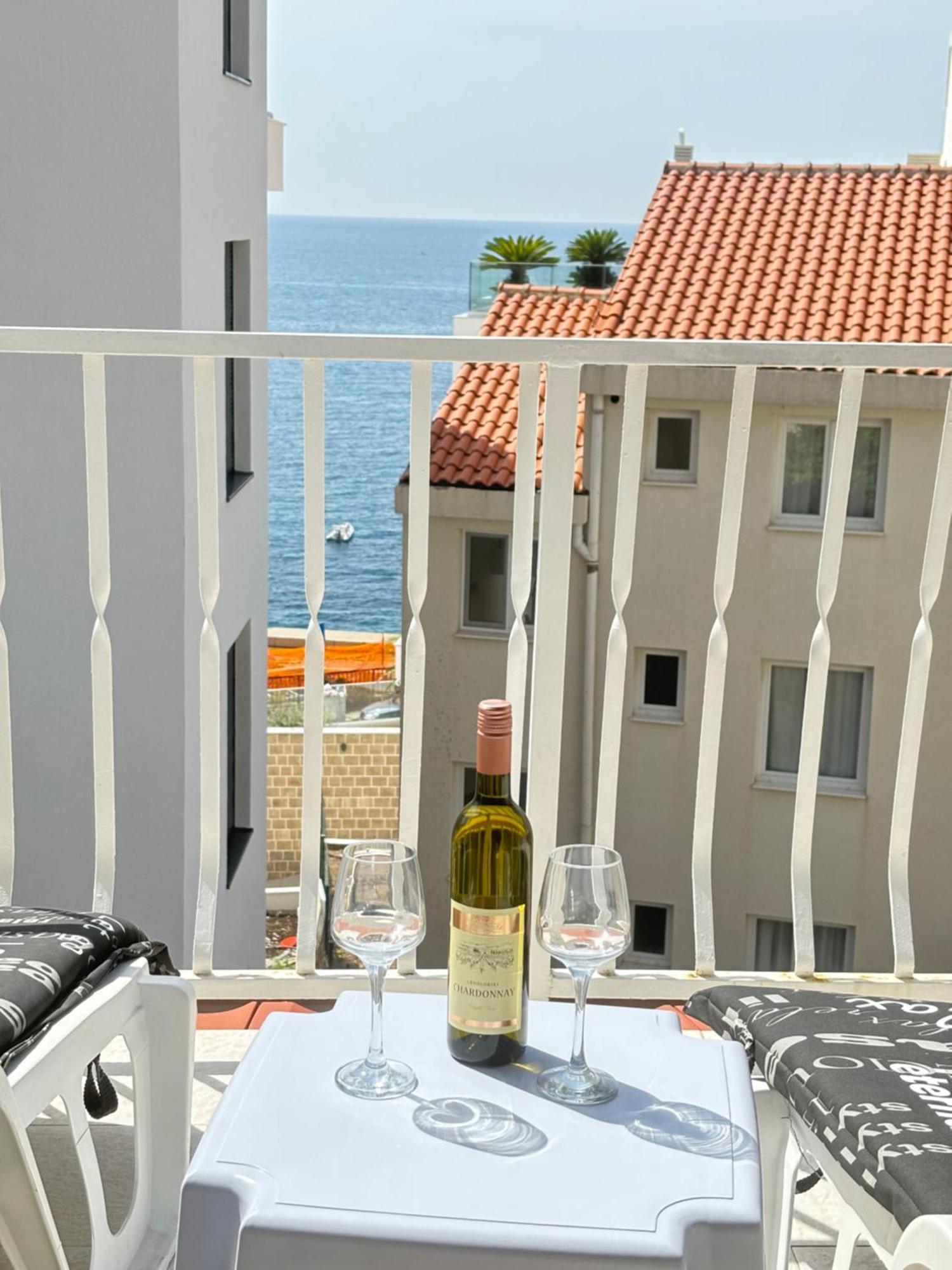 Villa Mona 2 Budva Bagian luar foto