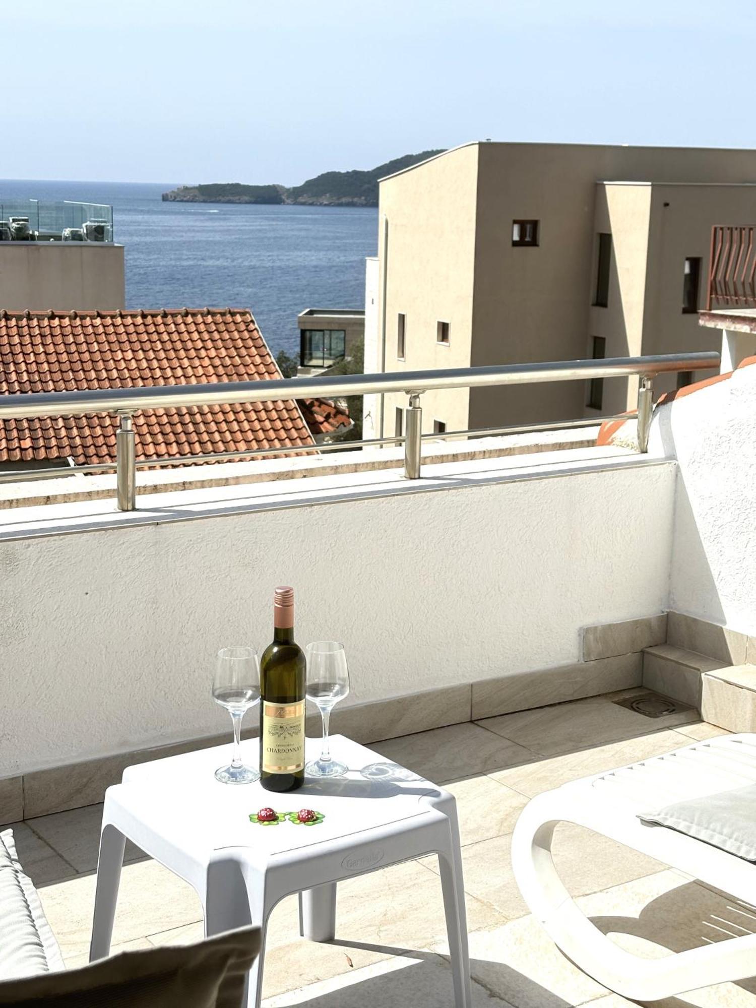 Villa Mona 2 Budva Bagian luar foto